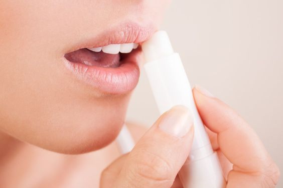 dùng mỹ phẩm chuyên cho bầu
