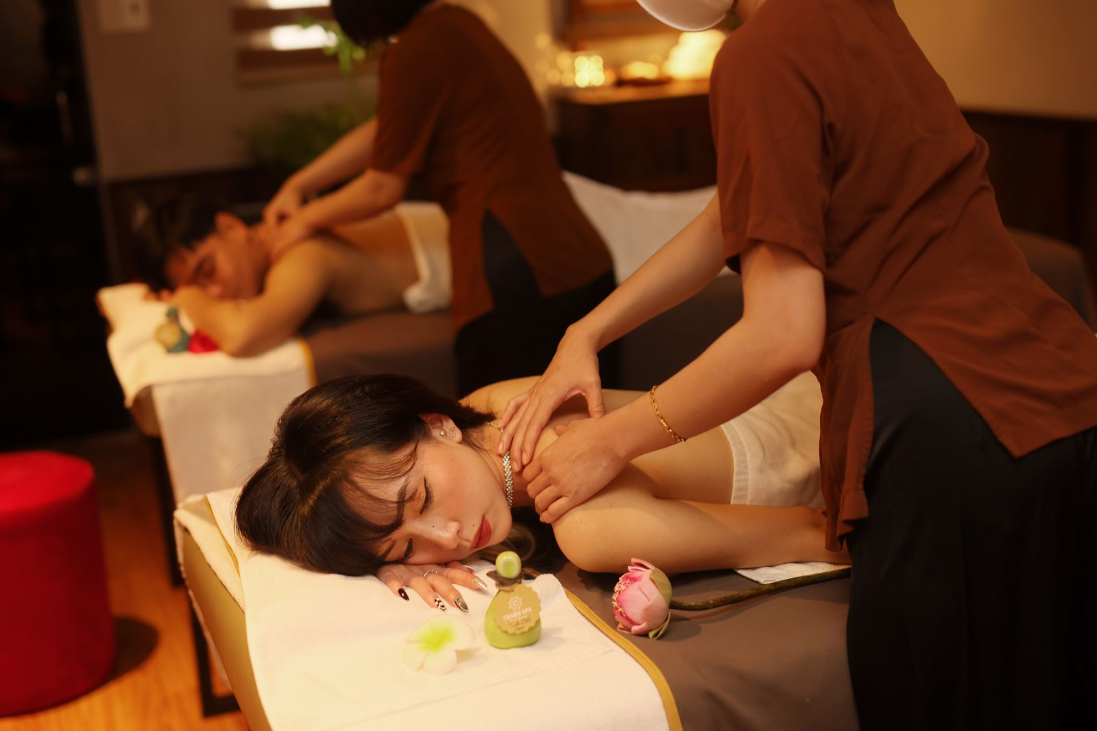 dịch vụ massage tại charm