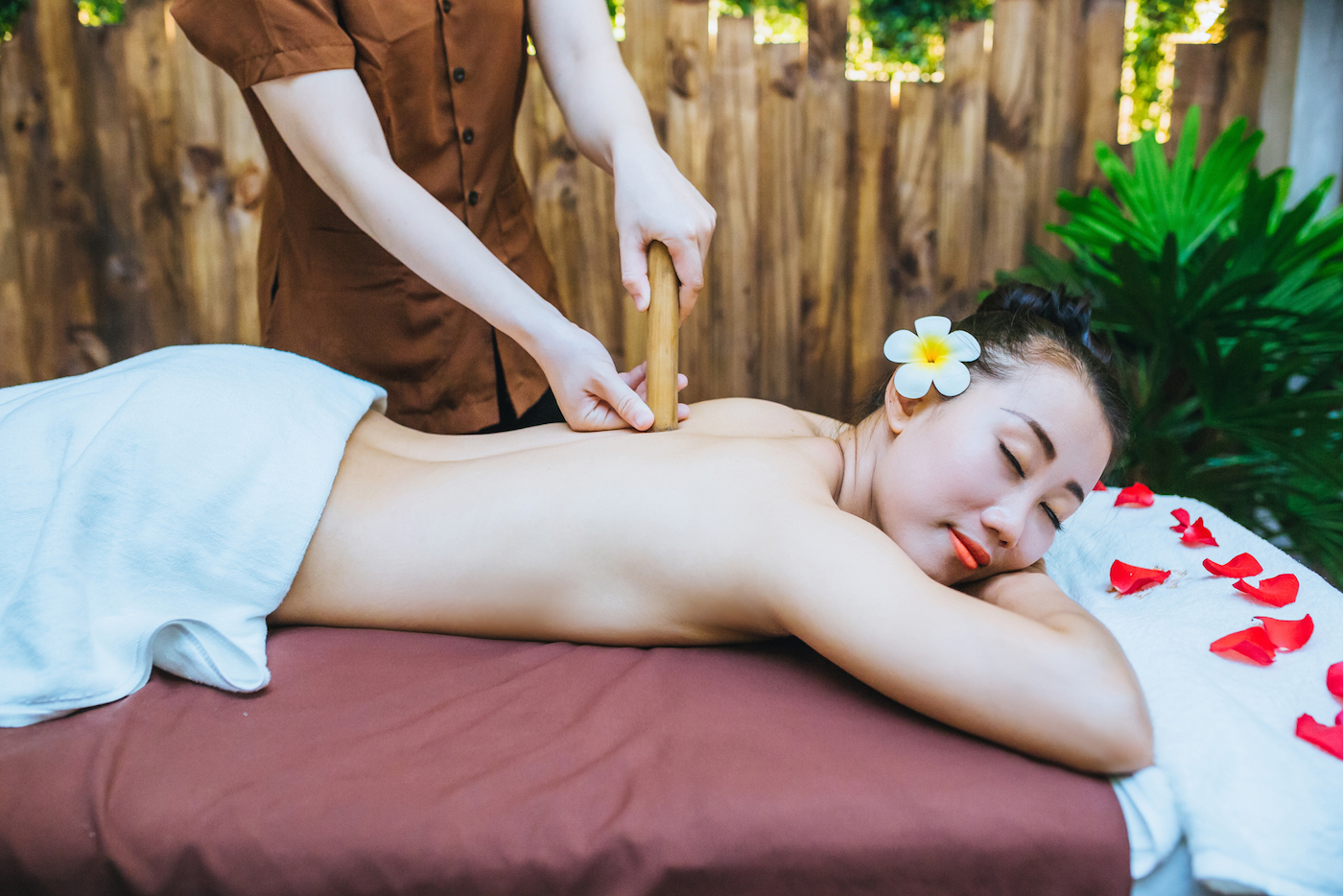 massage bằng ống tre