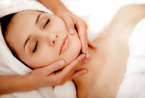ĐỘNG TÁC MASSAGE GIÚP NGỦ NGON DỄ THỰC HIỆN TẠI NHÀ