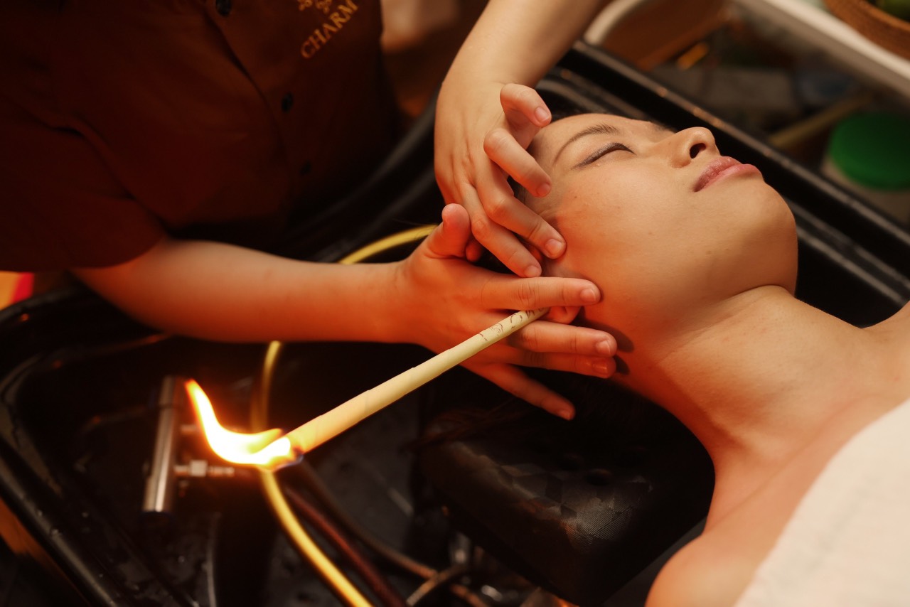 bước  xông  tại  trong  gội  đầu  dưỡng  sinh