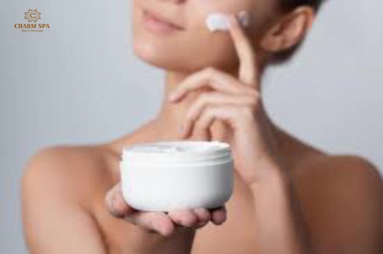 lựa chọn kem dưỡng ẩm phù hợp với da . 
