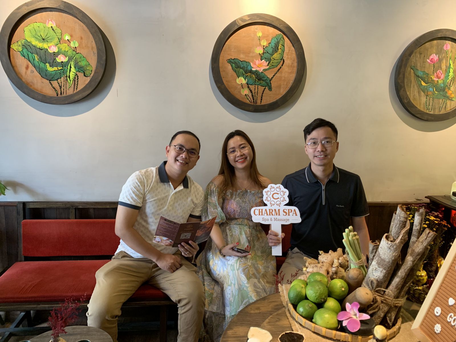 khách hàng  Nhà Charm spa