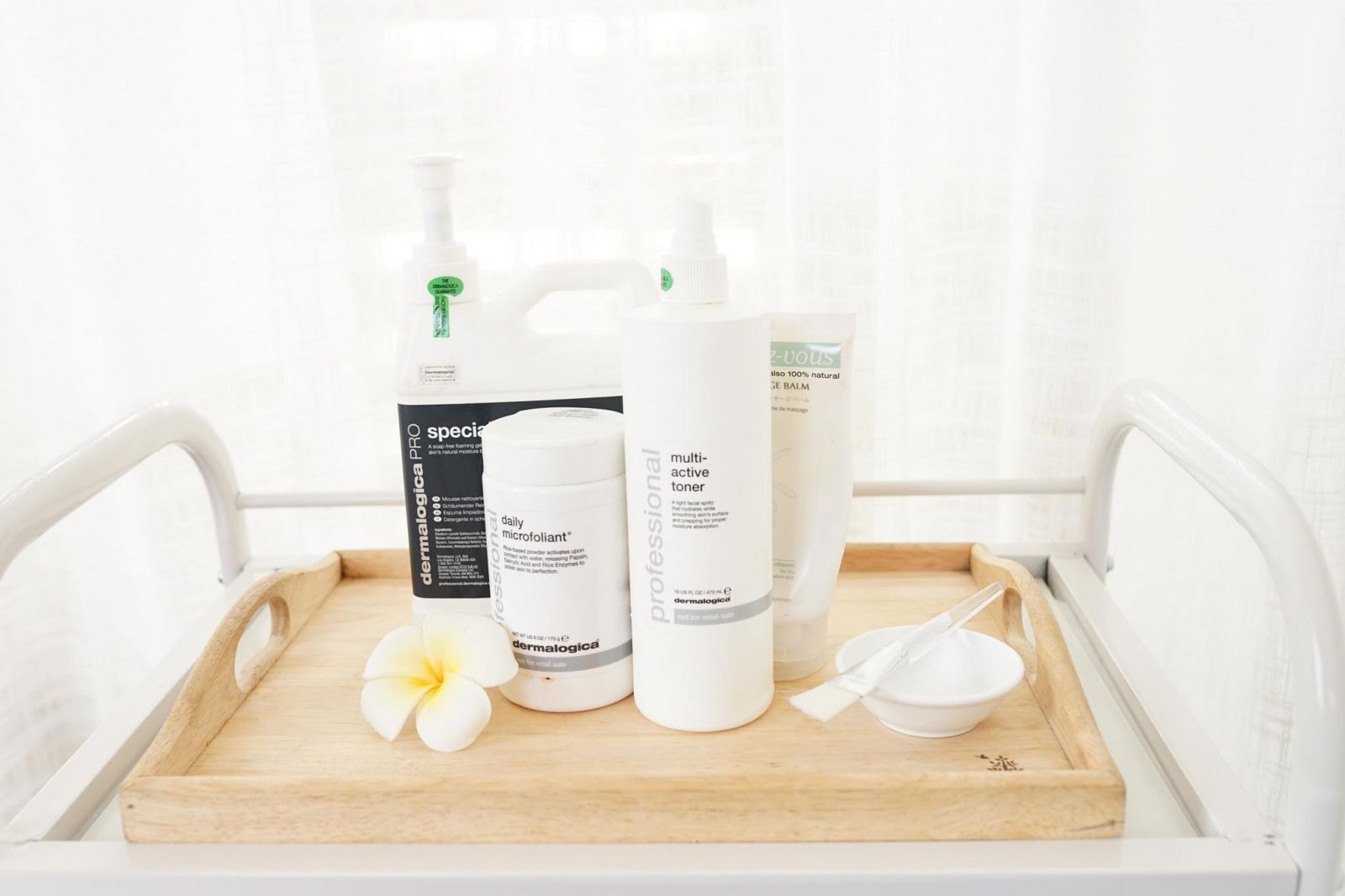 Dòng mỹ phẩm cao câps nhà charm spa