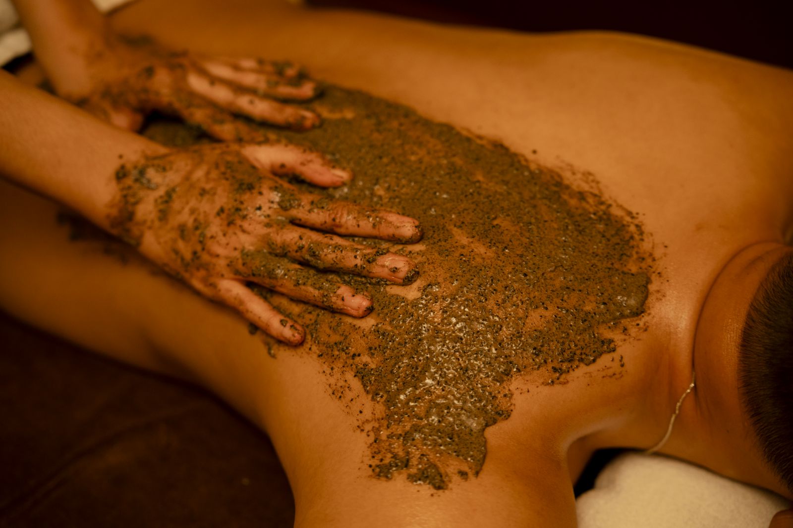 dịch vụ tắm tẩy thảo dược nhà Charm spa 